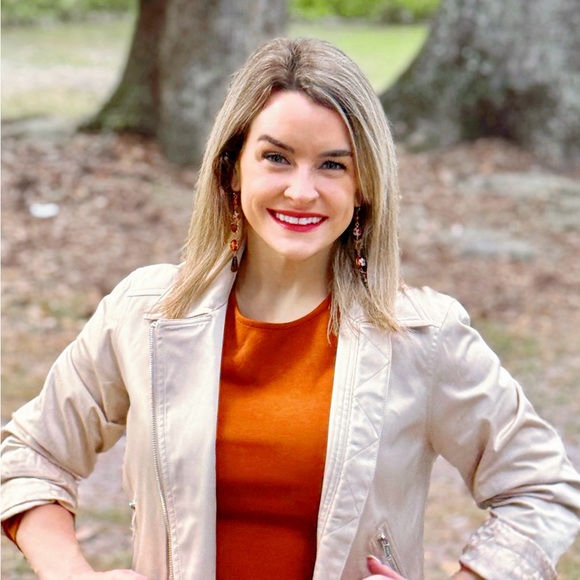 Meet your Posher, Meaghan - Picture 4 of 12